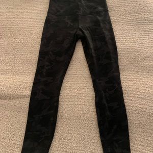 Lululemon Wunder Under Train Size 10